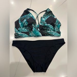 Women’s swimwear